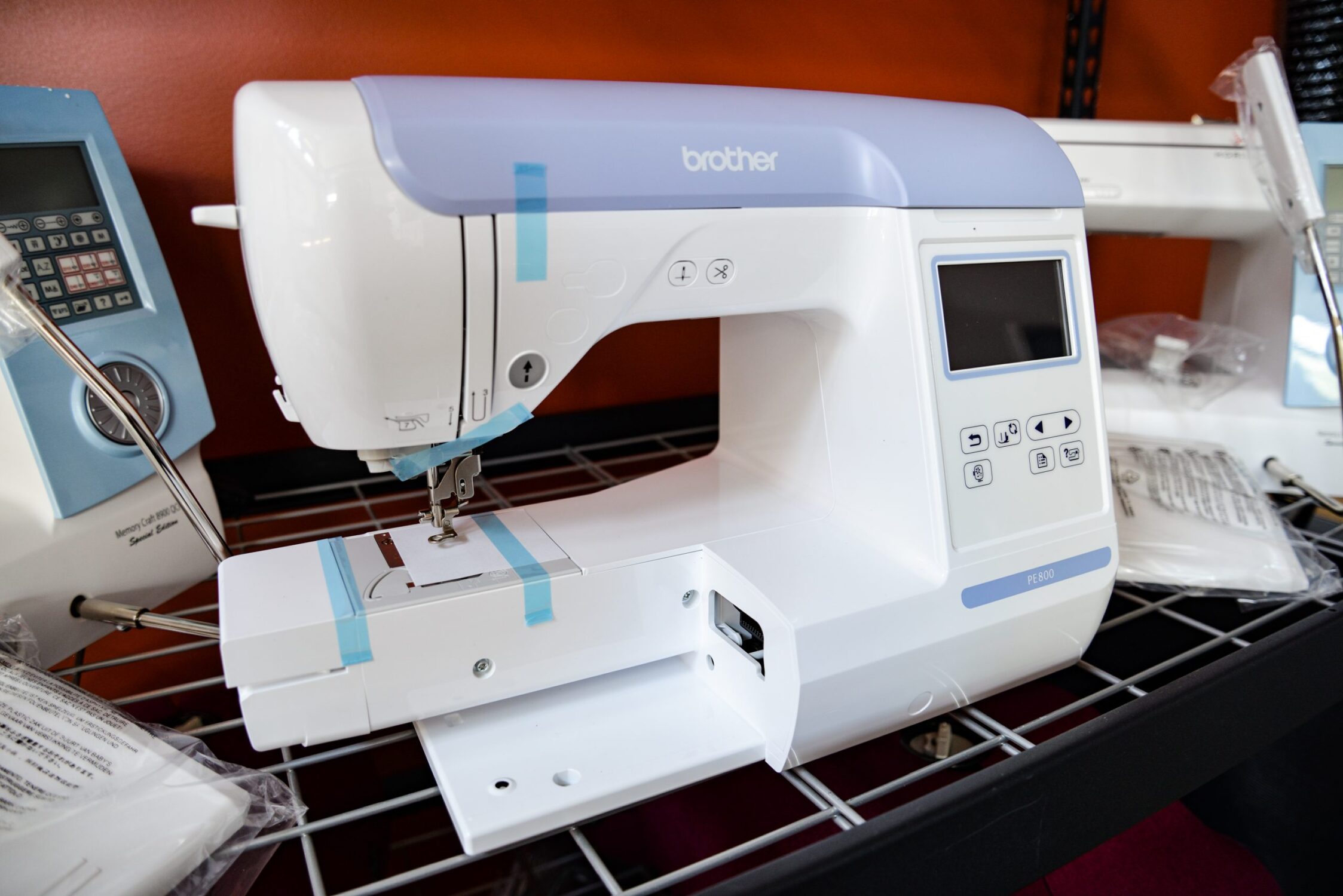  Brother Embroidery Machine PE800, 138 Built-in Designs